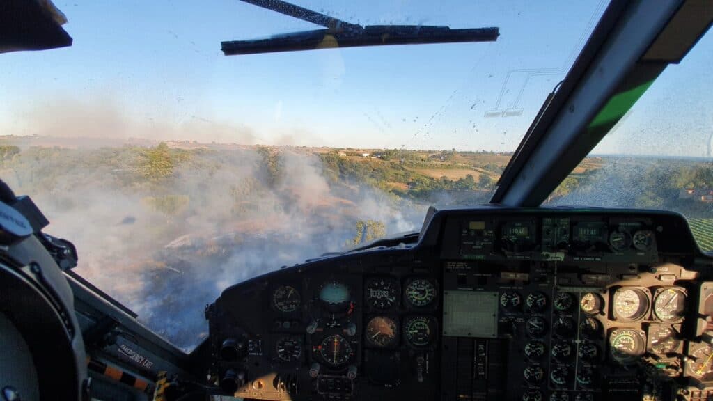 Vista cabina HH-412 Incendio zona Cerveteri