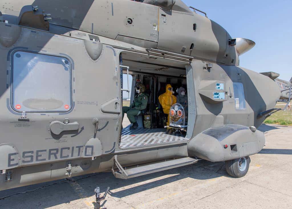 BARELLA ISOARK SU ELICOTTERO UH-90