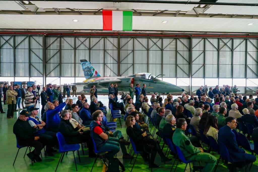 AMX atterrano a Piacenza Flight Museum