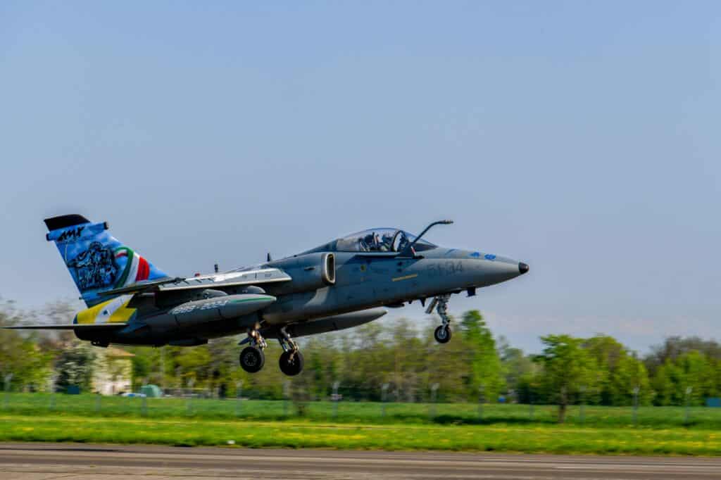 AMX atterrano a Piacenza Flight Museum