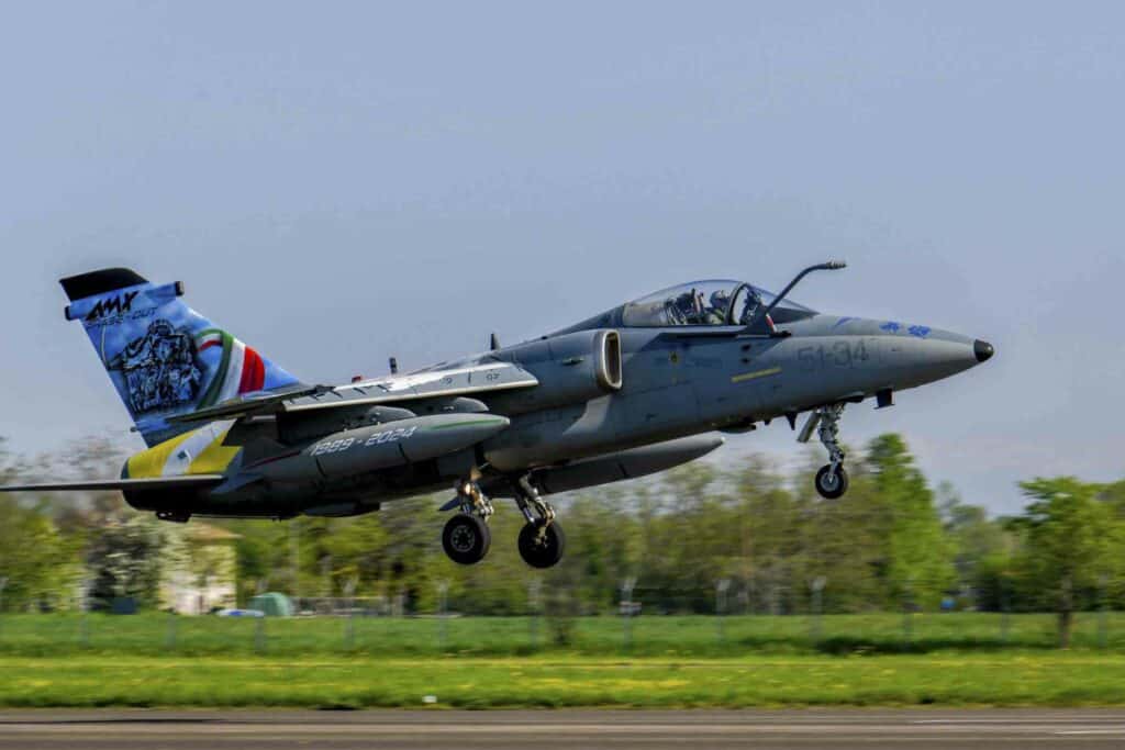 20240411_AMX_atterrano a Piacenza_Flight Museum (3) copia