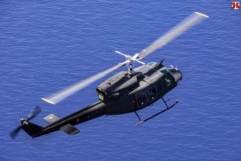 UH-212 2 rgt AVES Sirio