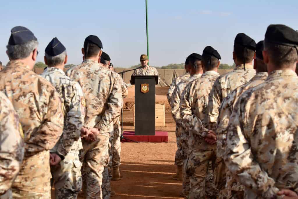 Il Generale Figliuolo saluta il contingente italiano in Niger