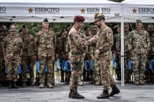 4.-Il-formale-avvicendamento-tra-il-comanda-cedente-e-subentrante