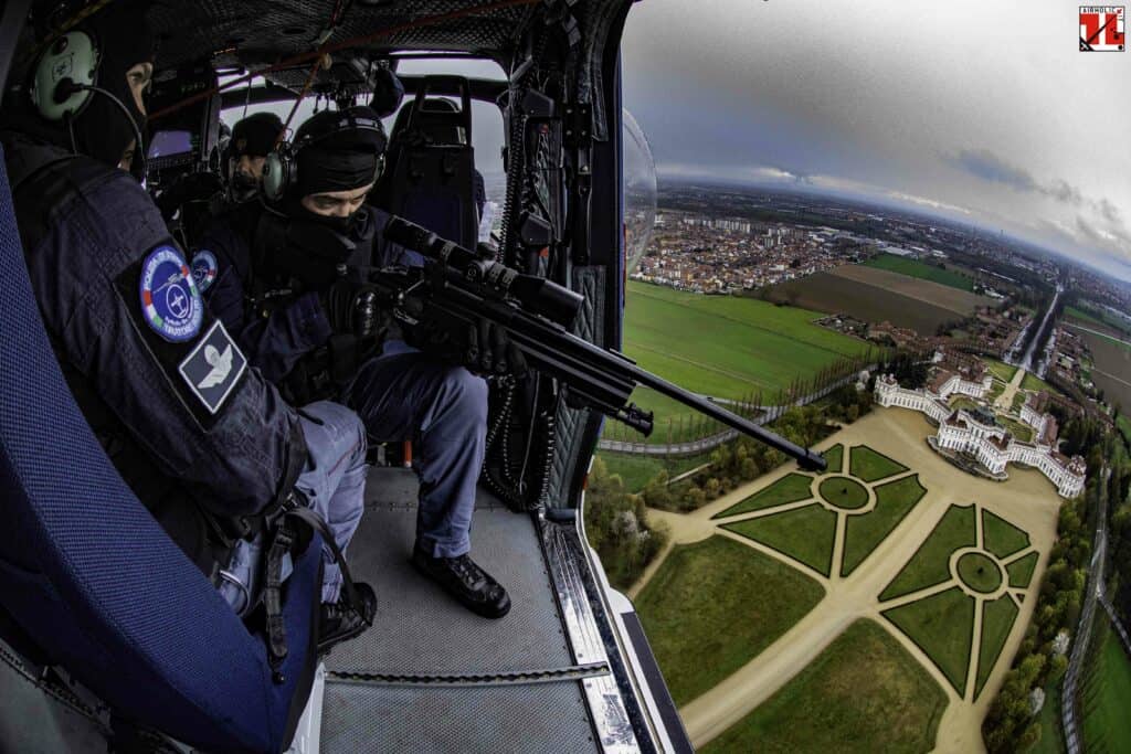 UH-139E 2° reparto volo milano malpensa - tiratori scelti