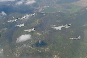 Aeronautica_dopo35_anni_si-congeda_jet_AMX_20240405__-3