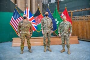 Da sinistra il Gen. CA Zanelli, il LTG Hill e il Gen. Miller