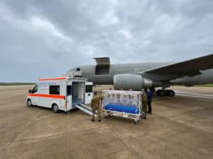 Donazione-ambulanza-da-Leonardo-ad-AM_4