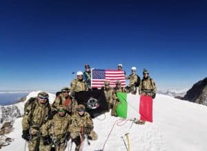 Foto 2 Ranger 4 Alpipar e Berretti Verdi USA in addestramento alta montagna