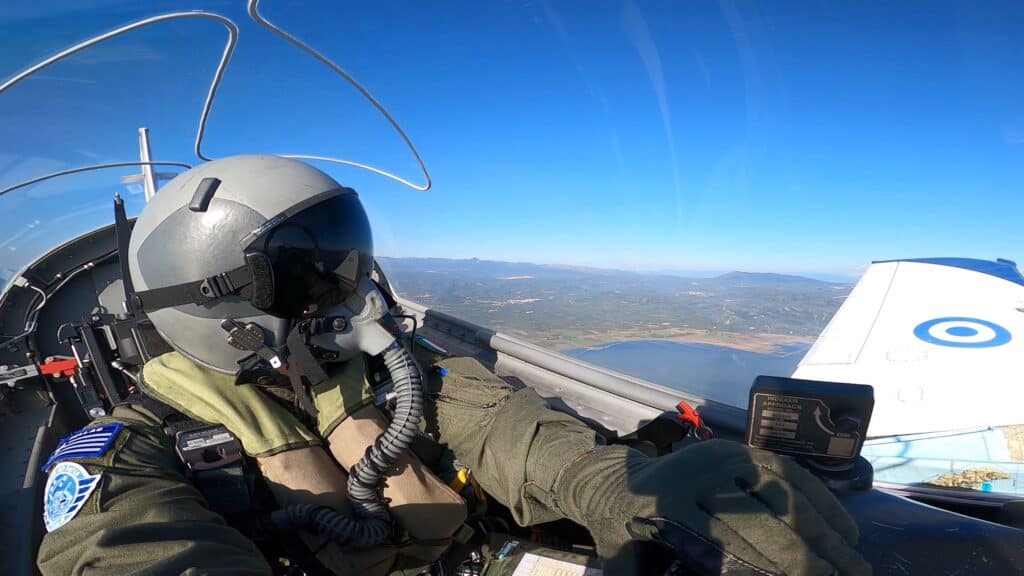 Missione di volo addestrativa per allievo pilota alla RAMI di Kalamata