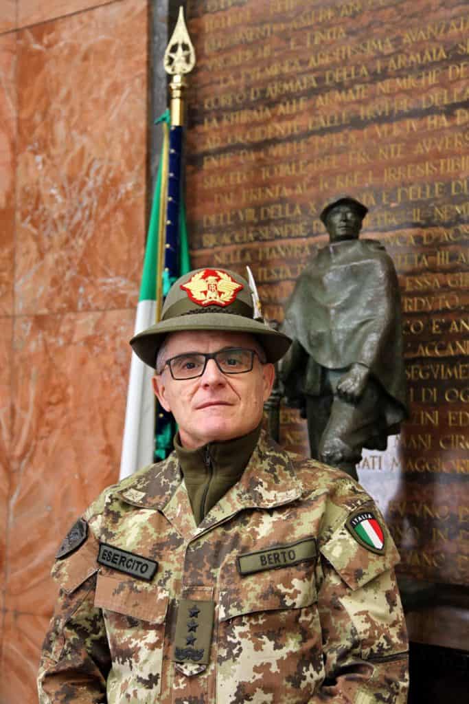 Generale C.A. Claudio Berto Comandante delle Truppe Alpine