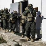 I binomi K9 del 9° Reggimento d’Assalto Paracadutisti “Col Moschin”