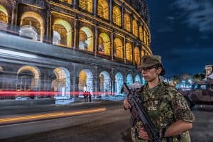 Operazione Strade Sicure la vigilanza presso il Colosseo