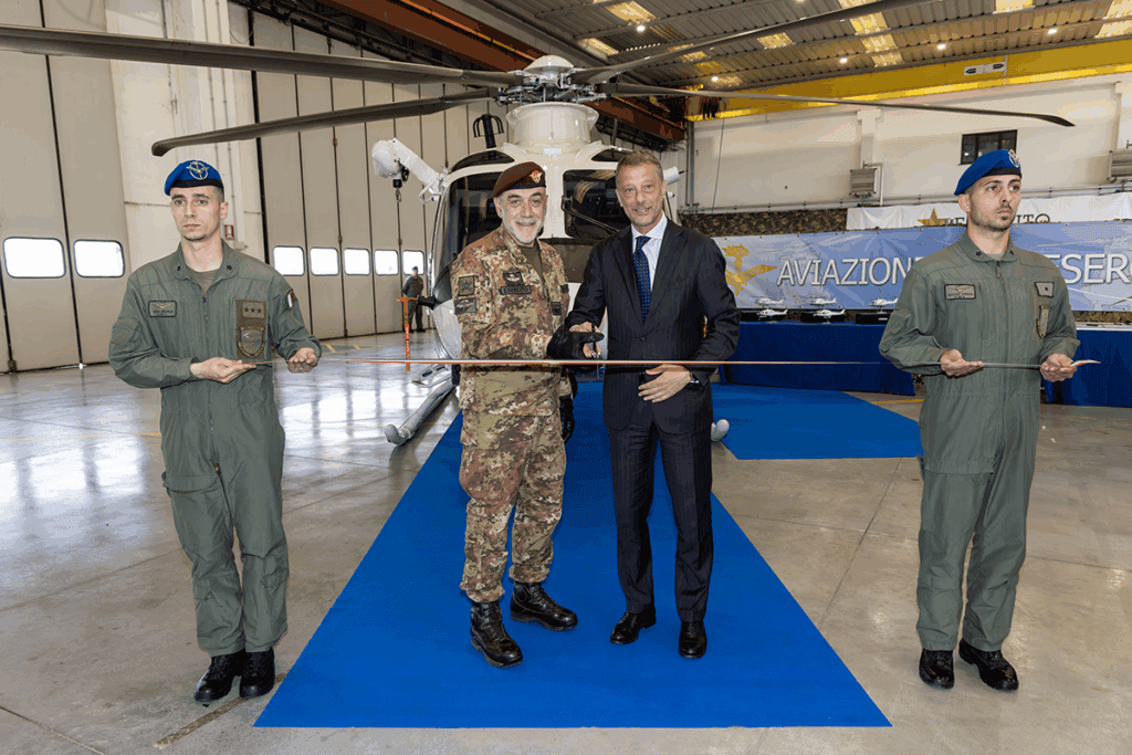 consegna del primo UH-169D “light utility helicopter