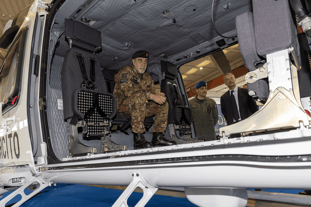 UH169D-250428-8