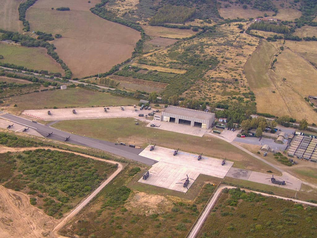 “CAEX I-2023” L'aerocampo di Teulada con gli assetti dell’Aviazione dell’Esercito rischierati