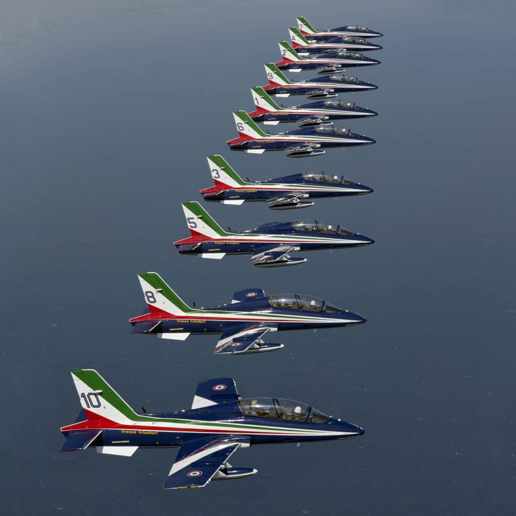 Frecce Tricolori in formazione